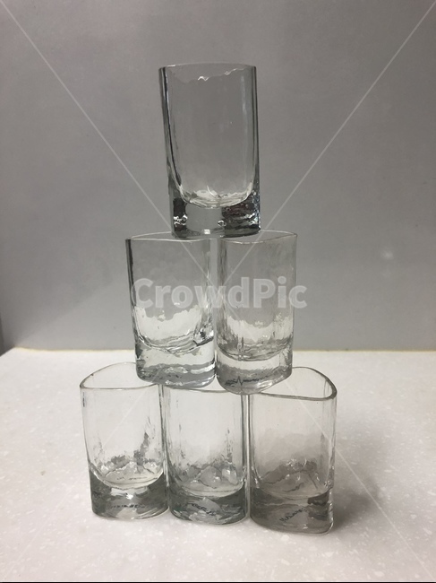 술잔,샷잔,양주,술탑,도미노,회식