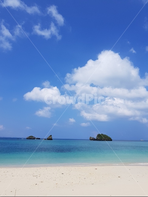 오키나와,바다,환경,섬,하늘,파랑,sky,okinawa,blue,해변,beach,sand,모래,파도,wave,자연,풍경,nature,landscape,해변,바다,beach,sea,outdoors,옥외,land,땅,shoreline,해안선,water,물,ocean,대양,coast,연안,island