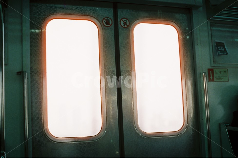 필름카메라,감성,전철,지하철,기차,교통,교통수단,traffic,transportation