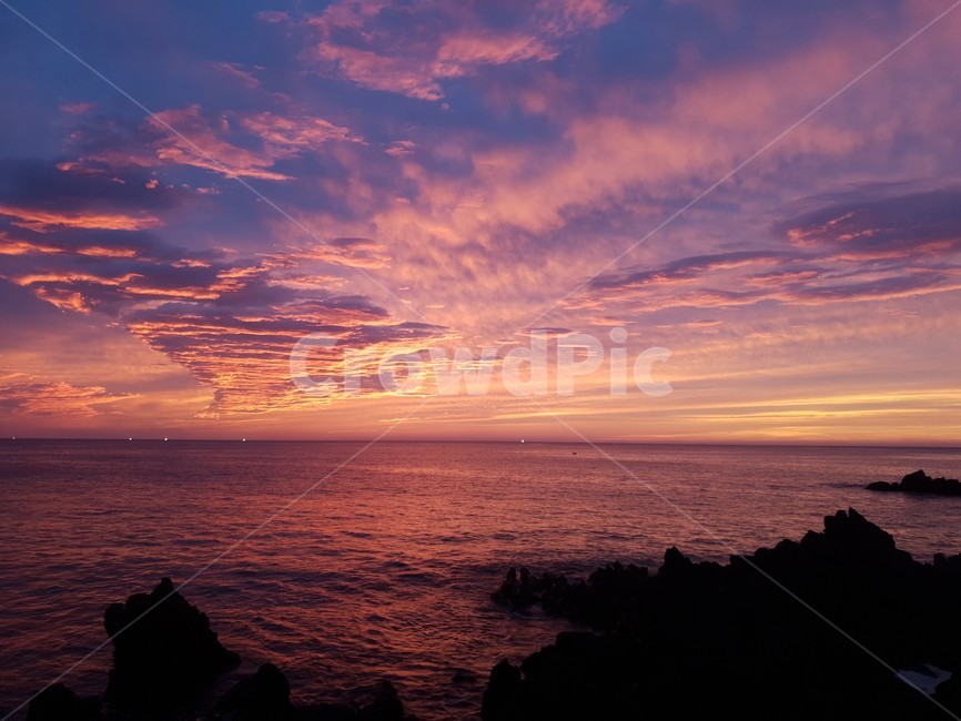 자연,바다,구름,일몰,여유,자연,풍경,nature,landscape,outdoors,옥외,dawn,새벽,red sky,붉은 하늘,sunset,sky,하늘,dusk,황혼