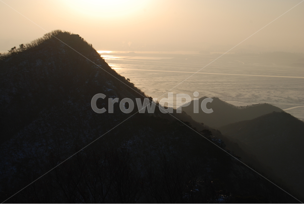 자연,산,겨울,등산로,하늘,자연,풍경,nature,landscape,outdoors,옥외,light,빛,flare,플레어,sunlight,햇빛