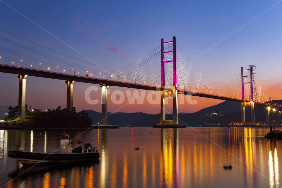 bridge,자연,노을,일몰,석양,바다,다리,대교,마창대교,매직아워,건축물,건물외관,exterior,building,structure,architecture,construction