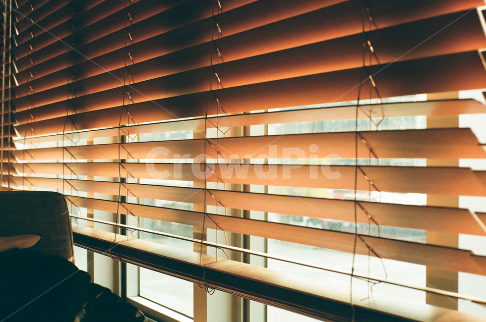 블라인드,빛,필름사진,실내,indoor,오후,sensitive,창문,창그늘,windowshade,filmphotography,인테리어,실내디자인,interior design