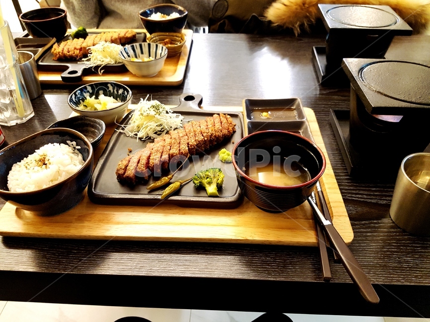 규카츠,음식,정식,외식,일본식,음식,식재료,요리,food,cook,meal,dishes,food reserves,일식,일본음식,일본요리,Japanese food,Japanese dishes,Japanese meal,Japanese cook