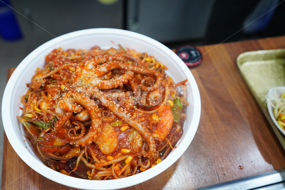 문어,해산물,음식,반찬,먹거리,찜,한식,술안주,해물찜,음식,식재료,요리,food,cook,meal,dishes,food reserves