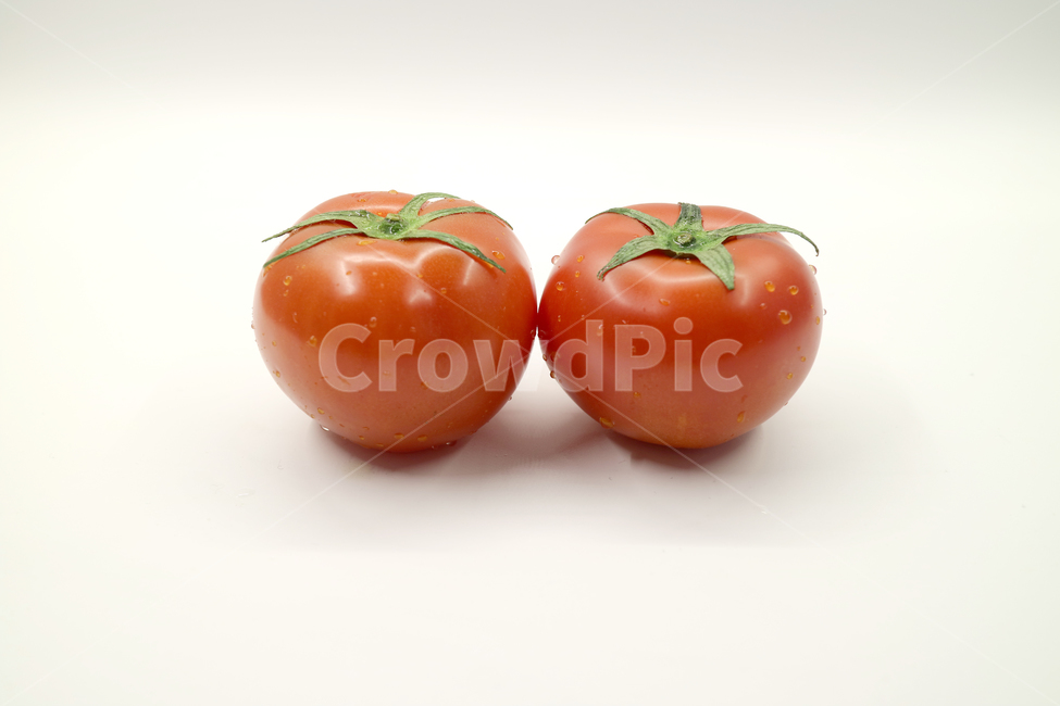 토마토,빨간토마토,완숙토마토,야채,채소,음식,식재료,음식재료,요리재료,샐러드,신선한,빨강,오브젝트,누끼,농산물,유기농,바이오,건강,웰빙,다이어트,리코펜,라이코펜,음식,식재료,요리,food,cook,meal,dishes,food reserves,채소,야채,vegetables,누끼,remove background