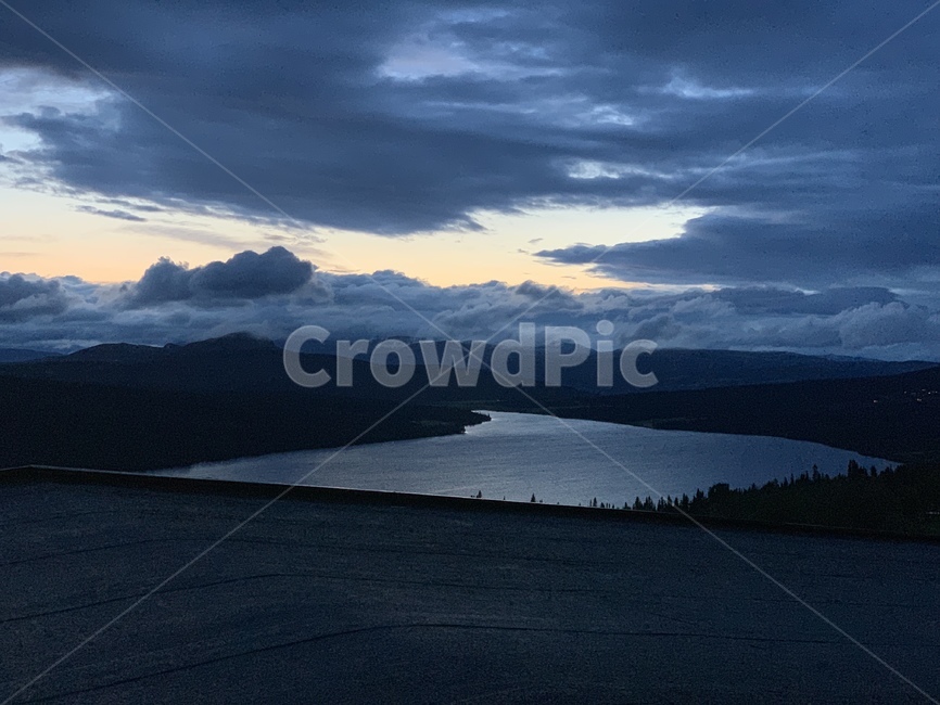 nature,자연,outdoors,weather,날씨,water,산,mountain
