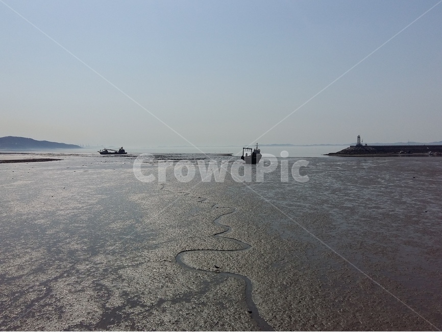 바다,남당리,흐림,풍경,갯벌,자연,풍경,nature,landscape,한국자연풍경,한국자연경관,korea nature landscape,해변,바다,beach,sea,vehicle,차량,transportation,교통,boat,보트