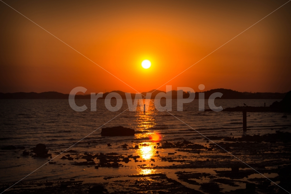 일몰,노을,sunset,야경,바다,sea,하늘,sky,해,태양,sun,풍경,landscape,플레어,자연,nature,자연,풍경,nature,landscape,한국자연풍경,한국자연경관,korea nature landscape,해변,바다,beach,sea,sunlight,햇빛,outdoors,옥외,red sky,붉은 하늘,dusk,황혼,dawn,새벽
