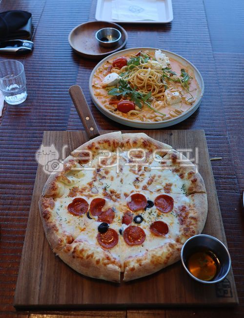 파스타,로제파스타,스파게티,레스토랑,로제,로제소스,리코타치즈,면요리,이태리음식,피자,페퍼로니피자,화덕피자,시카고피자,피자치즈,pizza