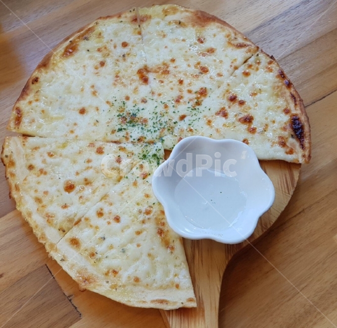 음식,피자,고르곤졸라,치즈,꿀,음식,식재료,요리,food,cook,meal,dishes,food reserves,빵,bread,양식,서양음식,서양요리,western food,western dishes,western meal,western cook