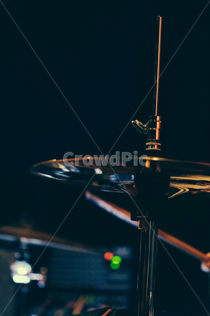 밴드,드럼,실용음악,연주,콘서트,공연,악기,음향기기,musical instrument,musical equipment