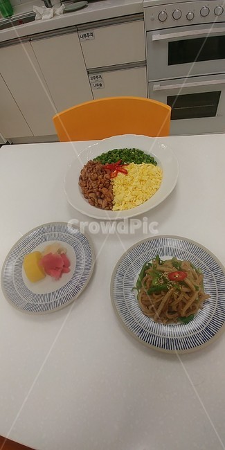 닭고기,단무지,어묵,닭가슴살,덮밥,음식,식재료,요리,food,cook,meal,dishes,food reserves