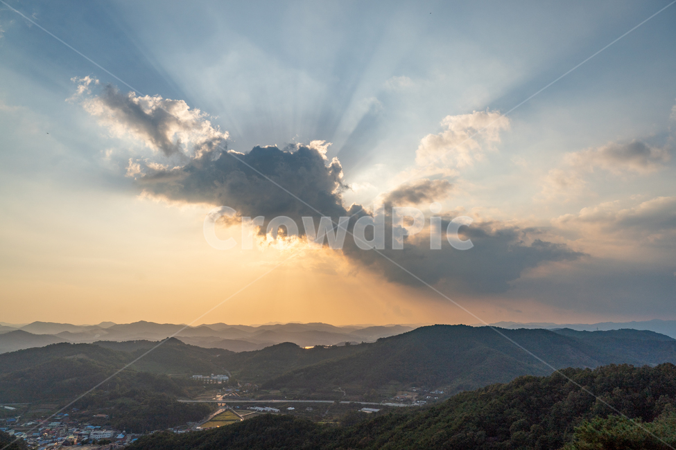 일몰,sunset,sundown,빛내림,구름,cloud,하늘,sky,자연,풍경,nature,landscape