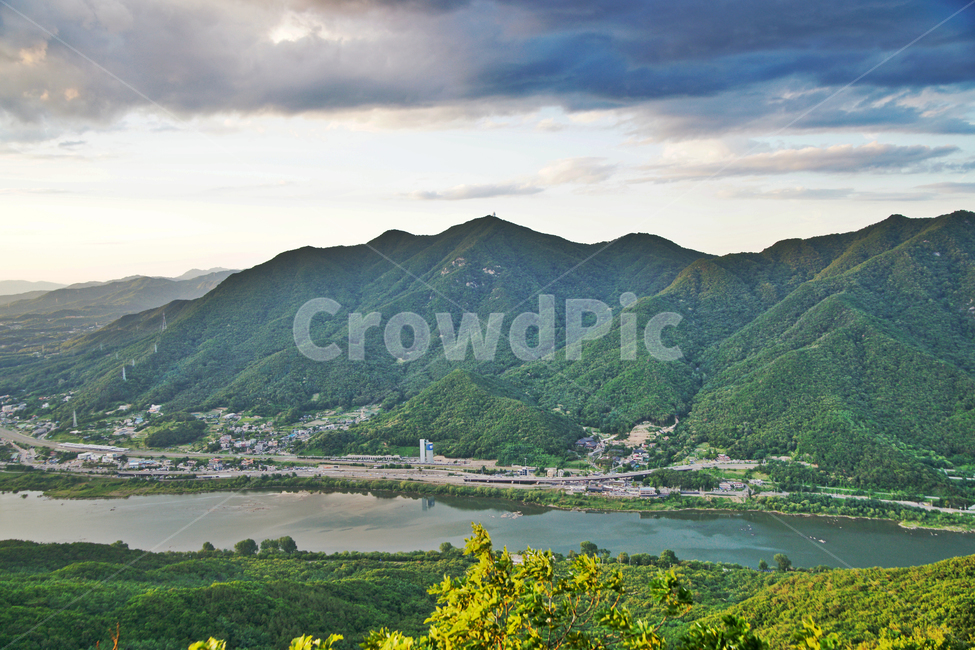 예봉산,예빈산,한강,팔당리,검단산,봉우리,먹구름,자연,자연,풍경,nature,landscape,한국자연풍경,한국자연경관,korea nature landscape,mountain range,산맥,mountain,산,outdoors,옥외