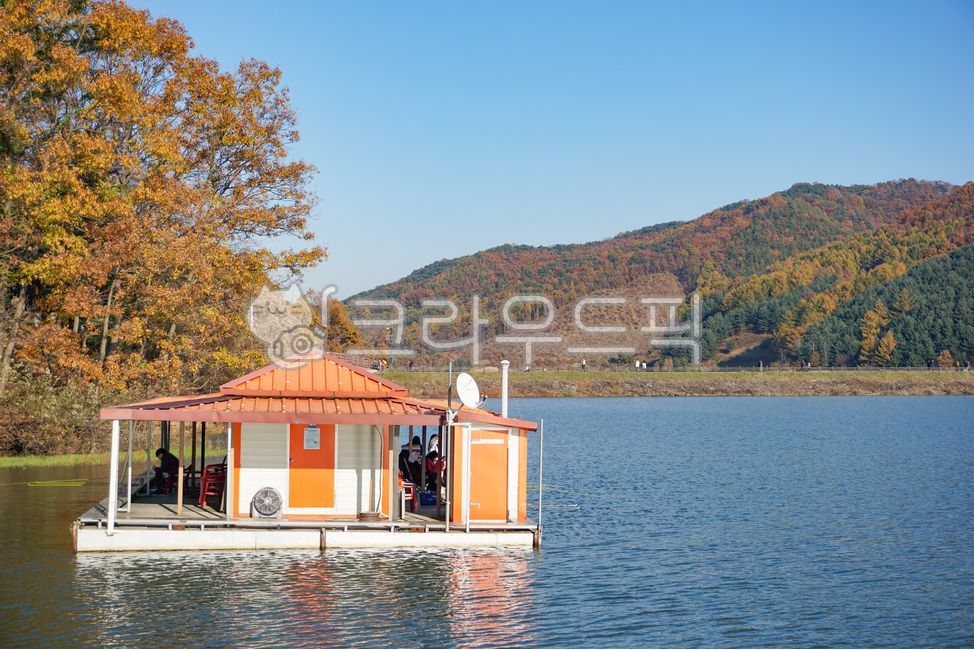 문광저수지,저수지,낚시터,낚시,그늘집,나루터,호수,호수공원,그늘막,nature,자연,outdoors,옥외,물,water,주택,housing,건물,물가