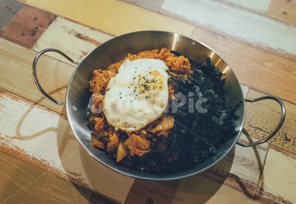 김치,김치볶음밥,계란후라이,반찬,한식,야식,food,음식,음식,식재료,요리,food,cook,meal,dishes,food reserves,한식,한국음식,한국요리,korean food,korean dishes,korean meal,korean cook