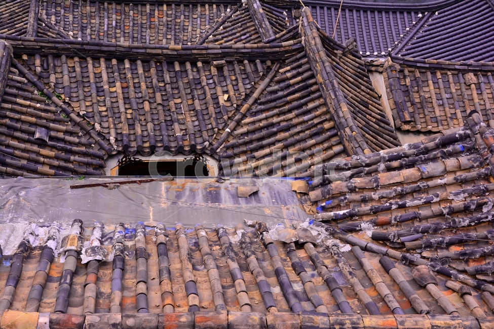 한옥,전통,북촌,하우스,기와집,서울,명소,관광지,투어,민속,보존,역사,HISTORY,HOUSE,SEOUL,TOUR,CULTURE,TRADITIONAL,KOREA,한국,가볼만한곳,담장,벽,처마,나무,우드,곡선,한국의미,아름다움,건축,장인,집,주거지,올드,old,옛,시간,세월,빈티지,한국전통,한국문화,korean traditional,korean culture,건축물,건물외관,exterior,building,structure,architecture,construction