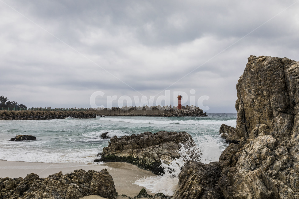 해안가,바닷가,해무,안개,암초,풍경,파도,등대,자연,풍경,nature,landscape,한국자연풍경,한국자연경관,korea nature landscape,해변,바다,beach,sea,등대,lighthouse,promontory,곶,outdoors,옥외