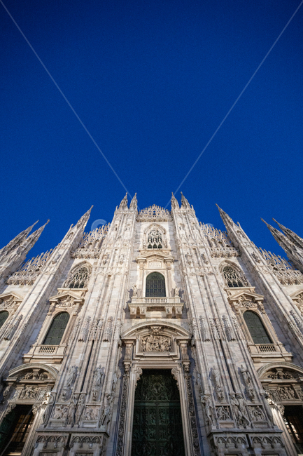 이탈리아,대성당,두오모,duomo,밀라노,milan,italy,랜드마크,landmark,tourist attraction,해외,외국,세계,foreign,oversea,world,세계랜드마크,해외랜드마크,외국랜드마크,world landmark,world tourist attraction,종교,신앙,religion,belief,faith,건축물,건물외관,exterior,building,structure,architecture,construction,spire,첨탑,steeple,뾰족한 탑,tower,탑,건물
