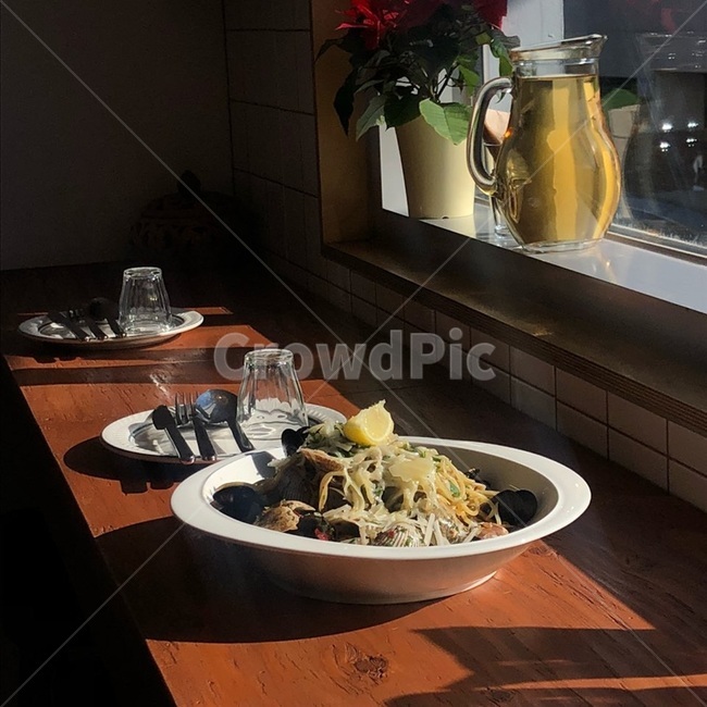 파스타,양식,카페,햇빛,음식,감성,면류,면요리,noodles,양식,서양음식,서양요리,western food,western dishes,western meal,western cook