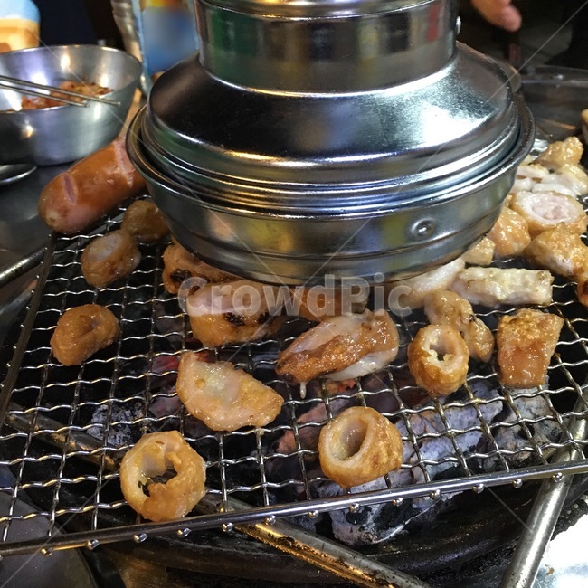 막창,대구막창,돼지막창,고깃집,숯불,돼지고기,노릇노릇,철판