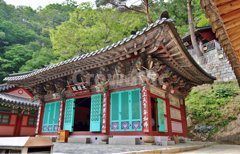 대웅전,자재암,소요산,본당,불교사찰,단청,부처,본존불,사찰중심,한국전통,한국문화,korean traditional,korean culture,건축물,건물외관,exterior,building,structure,architecture,construction