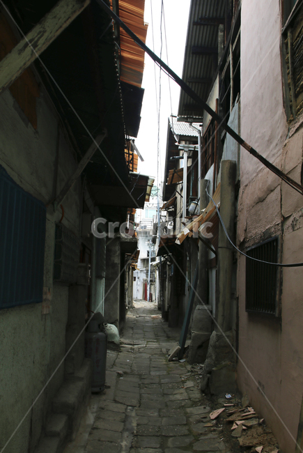 골목,골목길,옛길,옛날,오래된,좁은,비좁은,골목길,alley,street,거리,building,건물,town,도시,road,도로,city,시티,urban,어반