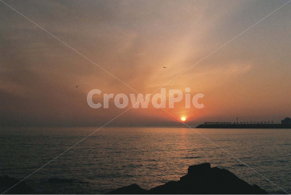 일몰,바다,해질녘,색감,감성,박명,을왕리,자연,풍경,sunset,sea,color,landscape,twilight,필름,필름사진,필름카메라,oldcamera,자연,풍경,nature,landscape,outdoors,옥외,sunlight,햇빛,dawn,새벽,red sky,붉은 하늘,sky,하늘,dusk,황혼