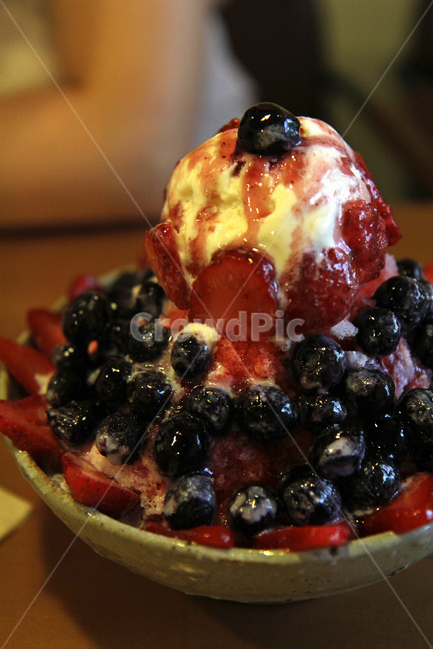 빙수,딸기,아이스크림,음식,과일빙수,블루베리,blueberry,과일,베리,fruit,디저트,간식,후식,dessert,snack