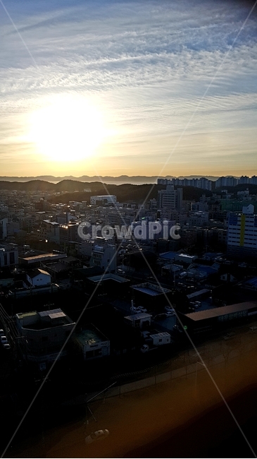 일출,마을,아침,새벽,해,구름,하늘,건물
