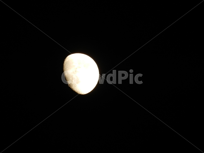 nature,자연,universe,night,밤,space,우주,astronomy,천문학,outerspace,대기권밖,outdoors,옥외,moon,달,초승달,상현달,하현달,그믐달