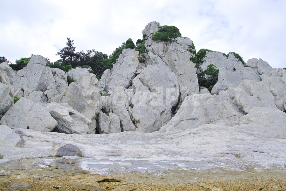 소청도사진,옹진군소청도,분바위,섬여행,소청도관광,자연,풍경,nature,landscape,한국자연풍경,한국자연경관,korea nature landscape,outdoors,옥외,cliff,낭떠러지