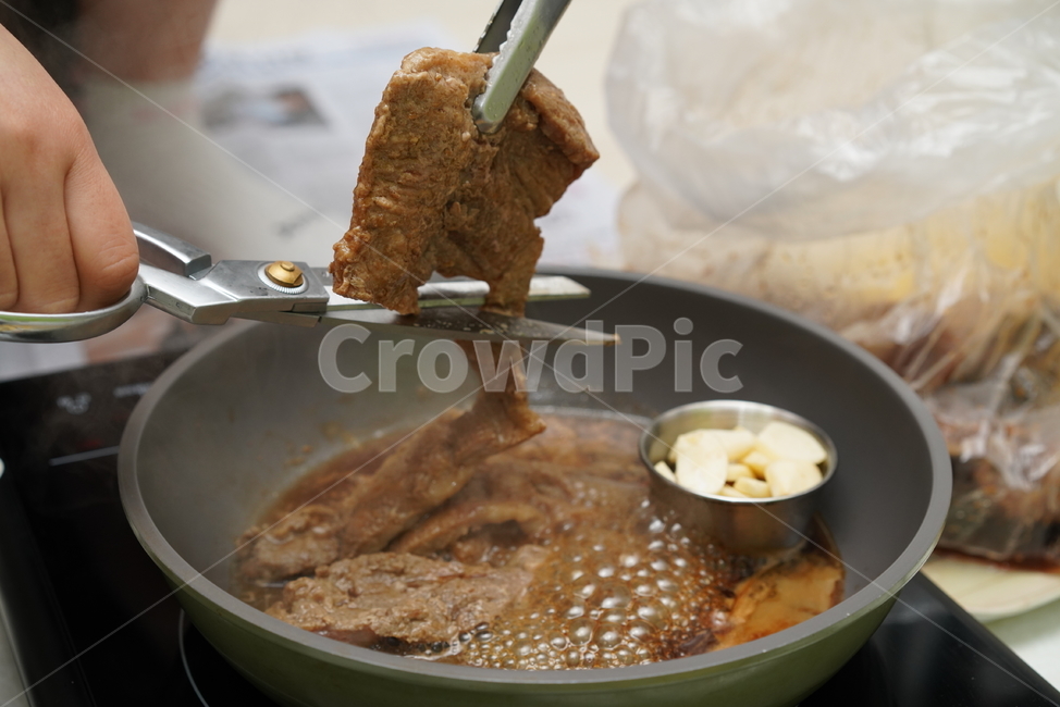 갈비,돼지갈비,육류,육식,구이,안주,먹거리,식사,음식,food,마늘,음식,식재료,요리,food,cook,meal,dishes,food reserves