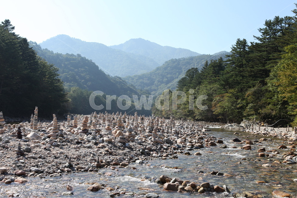 설악산,계곡,백담계곡,초가을,국립공원,산,자연,풍경,nature,landscape,한국자연풍경,한국자연경관,korea nature landscape,한국전통,한국문화,korean traditional,korean culture,종교,신앙,religion,belief,faith,rubble,파편