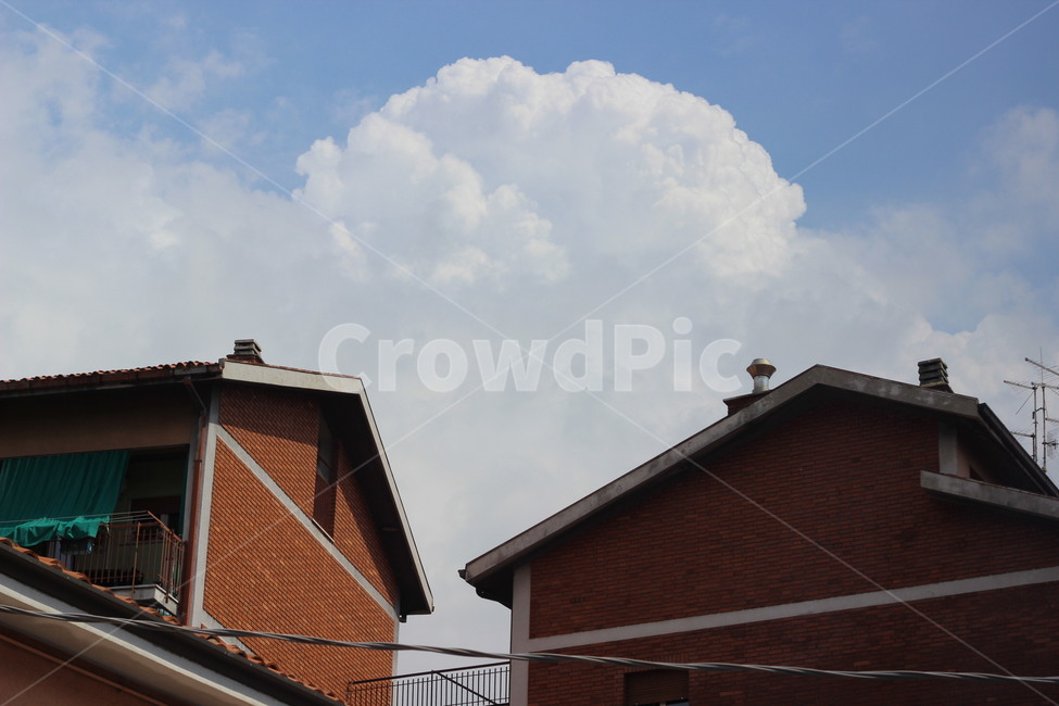 roof,지붕,자연,outdoors,nature,옥외,sky,적운,cumulus,구름,cloud,하늘,weather,날씨