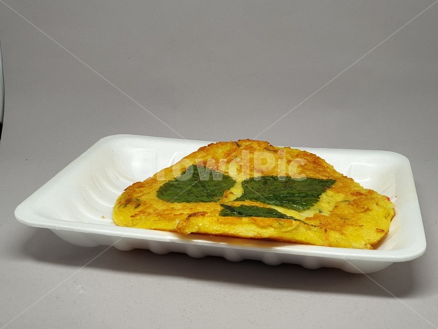 녹두전,전,한국음식,전통음식,명절음식,한국요리,전통요리,명절요리,음식,food,koreafood,스티로품,사물,오브젝트,object,후식,디저트,간식,desert,dish,meal,styrofoam,지지미,치지미,찌지미,깻잎,식물,plants,야채,채소,빈대떡,nokdujeon,mungbeanpancake,bindaetteok,부침개