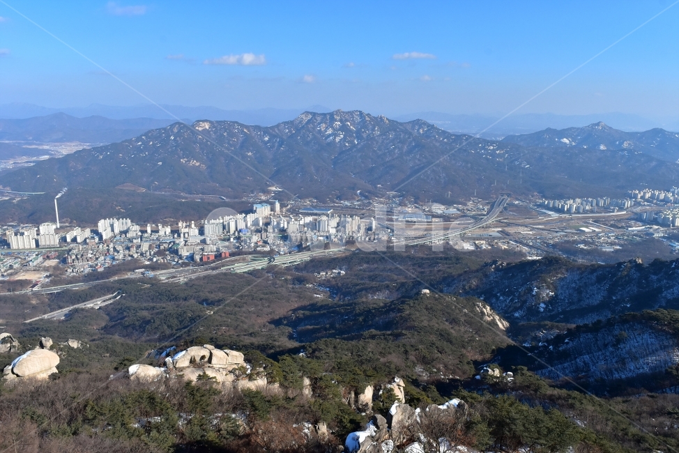 사패산,풍경,겨울,자연,눈,스포츠,선바위,보루,국립공원,회룡바위,갓바위,등산,산행,nature,snow,겨울풍경,느낌,아름다운,신비로운,경이로운,기암,바위,암봉,암릉,다큐,필,힐링,명산,landscape,winter,season,트레킹,100대명산,인기명산,조망,전망,바윗길,암릉길,명품송,소나무,한국자연풍경,한국자연경관,korea,북한산국립공원,Korea,National,Park,원도봉,수락산,겨울,계절,winter,season,자연,풍경,nature,landscape,한국자연풍경,한국자연경관,korea nature landscape,도시,city,한국도시풍경,한국도시경관,korea cityscape,경치,outdoors,옥외,scenery,aerial view,조감도