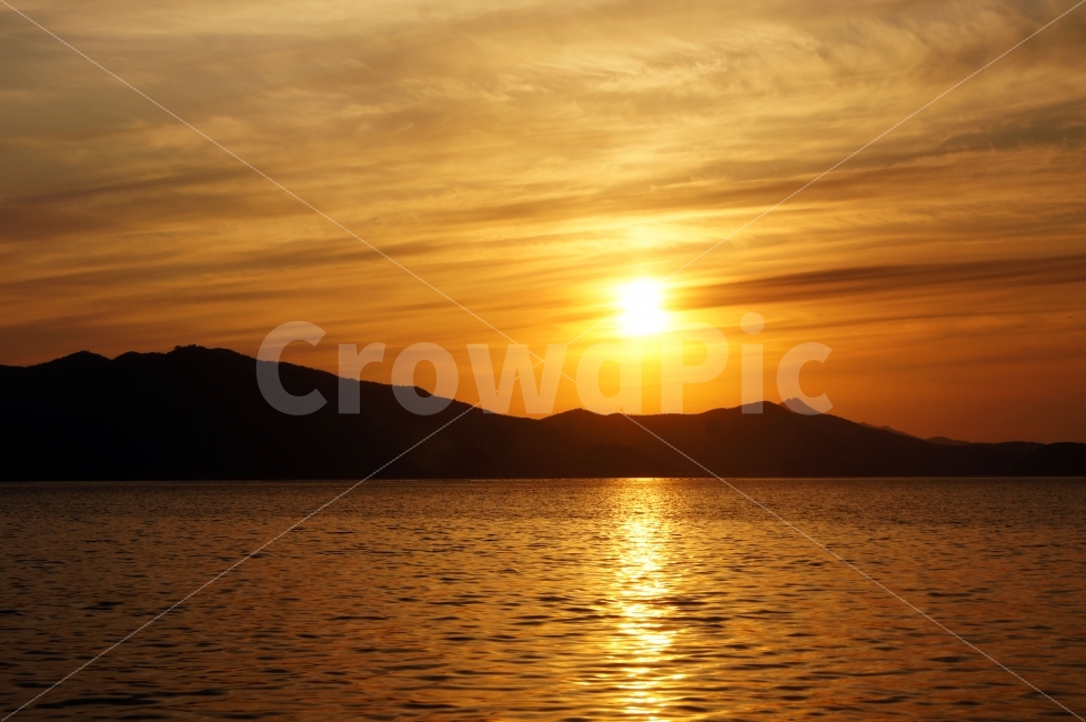 풍경,바다,일몰,저녁,노을,자연,풍경,nature,landscape,실루엣,그림자,silhouette,shadow,sunlight,햇빛,outdoors,옥외,sky,하늘,dusk,황혼,red sky,붉은 하늘,dawn,새벽,sunset,flare,플레어,light,빛