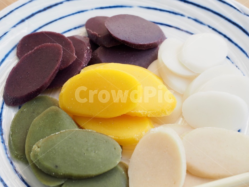 떡국떡,가래떡,한국음식,식품,한식,한국문화,한국,배경,음식문화,웰빙,문화,아시아,아시아음식,접시,전통,설날,추석,음식,추석음식,설날음식,명절,명절음식,떡,koreanfood,korea,koreanculture,food,background,foodculture,wellbeing,culture,asia,asianfood,dish,tradition,ricecake,한국전통,한국문화,korean traditional,korean culture,음식,식재료,요리,food,cook,meal,dishes,food reserves,한식,한국음식,한국요리,korean food,korean dishes,korean meal,korean cook