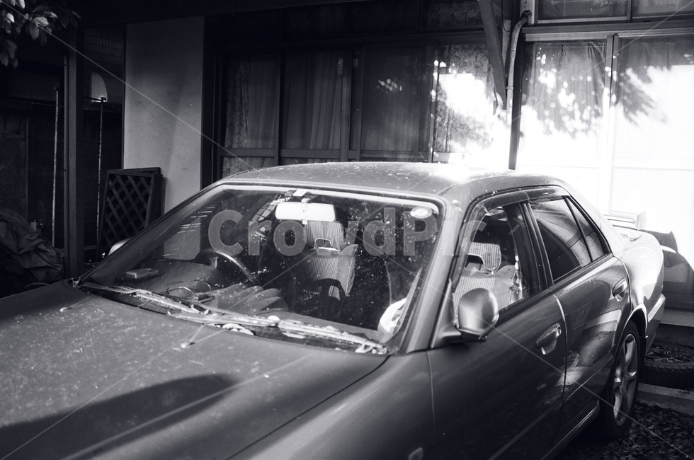 흑백자동차,자동차,자동차확대,car,차,vehicle,automobile,차고,garage,blackandwhite,흑백사진,transportation,교통,차량