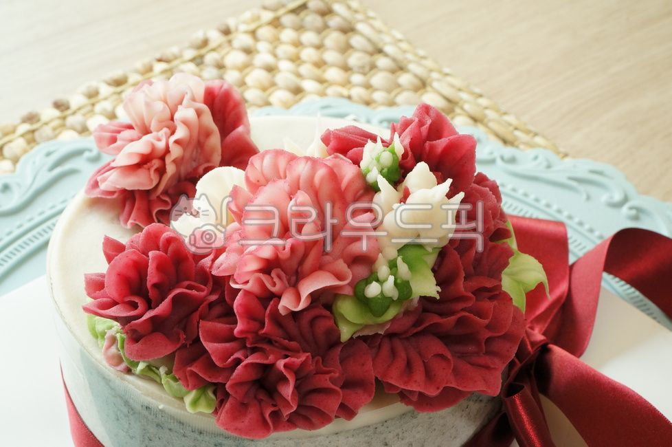 Carnation Cake,Rice Cake,cake,Parents Day Cake,flowercake