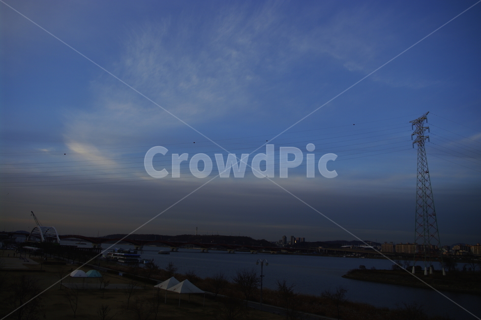 서울,한강,하늘,구름,풍경,철탑,노을,sunset,자연,풍경,nature,landscape,outdoors,옥외,architecture,건축물,tower,탑,building,건물