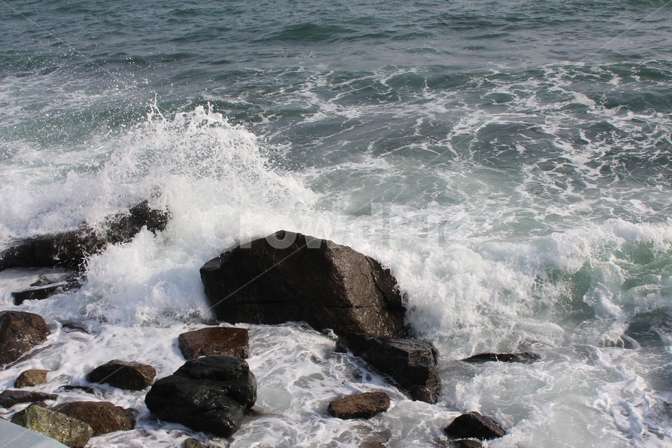 바닷가,갯바위,파도,파도치는바다,바위와파도,자연,풍경,nature,landscape,ocean,대양,sea,바다,outdoors,옥외,water,물,sea waves