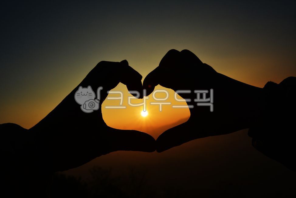 감성,일출,손하트,사랑,가족,연인,실루엣,새해,소망,희망,태양,해