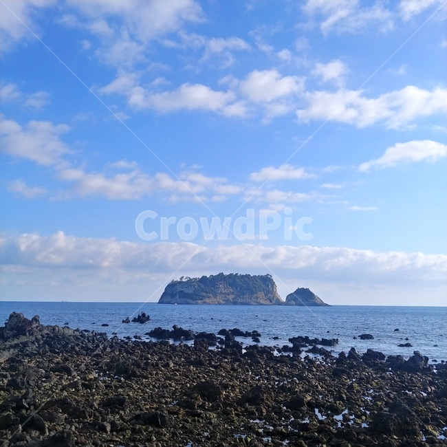 제주도,제주도바다,서귀포바다,제주도섬,자연,자연,풍경,nature,landscape,한국자연풍경,한국자연경관,korea nature landscape,제주도,jeju,jeju island,outdoors,옥외,land,땅,water,물,shoreline,해안선,ocean,대양,sea,바다,coast,연안