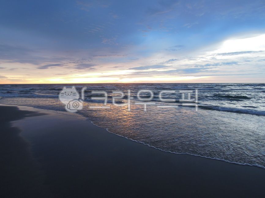 Kota Kinabalu,Kota,sunset,sunrise,sunset restaurant,sunset,red sunset,resort,coast,sea,clouds,sunset spot,sunrise spot,tour