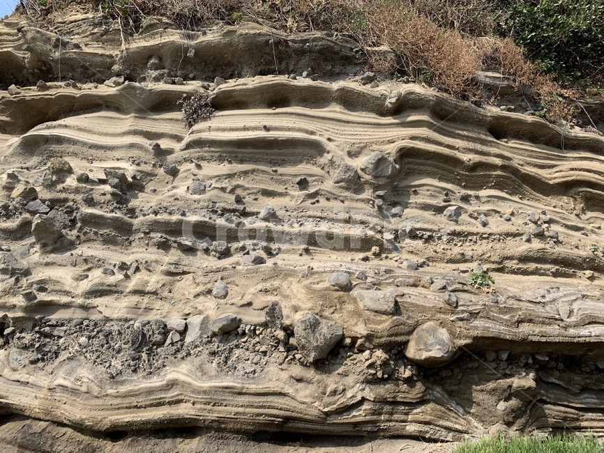 해식애,해안절벽,바닷가절벽,침식,시스택,파식대,파도침식,자연,풍경,nature,landscape,soil,흙,ground,바닥