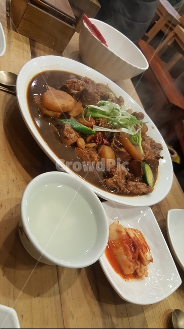 찜닭,닭고기,육류,간장찜닭,감자,음식,한국음식,food,한식,닭,고기,음식,식재료,요리,food,cook,meal,dishes,food reserves,한식,한국음식,한국요리,korean food,korean dishes,korean meal,korean cook