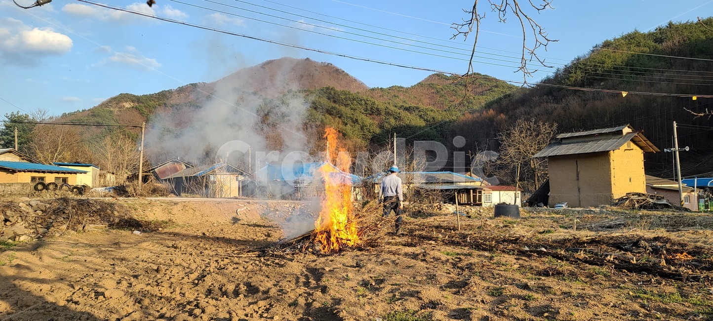 불,사람,인간,fire,person,human,농사